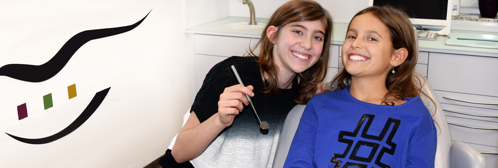 Kinder spielen in der Kieferorthopädischen Praxis Dr. Jana Wachter